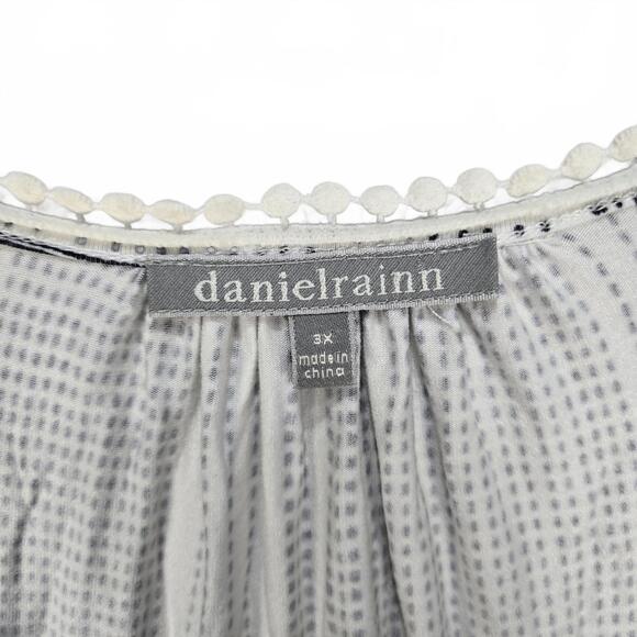 Daniel Rainn White Black Striped Geo Print Tassel Boho Blouse Top Size 3X - Picture 6 of 8